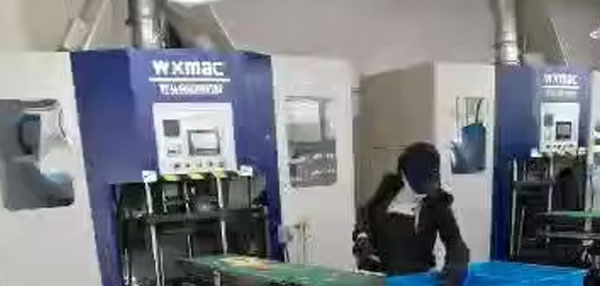 重力澆鑄機(jī)